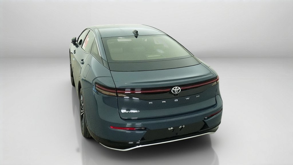 New 2027 Toyota Crown AWD/4WD image 13