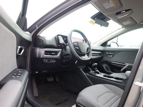 Certified 2025 Kia K4 EX image 17