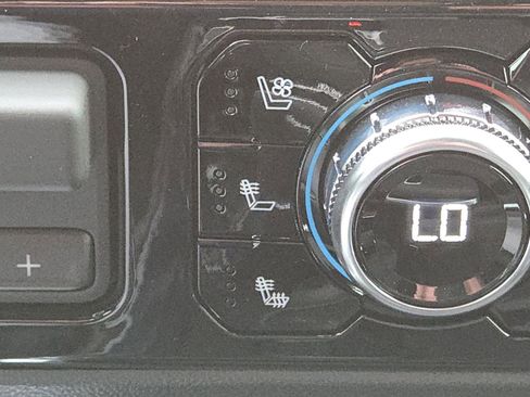 New 2026 GMC Sierra 1500 SLT w/ SLT Premium Plus Package image 7