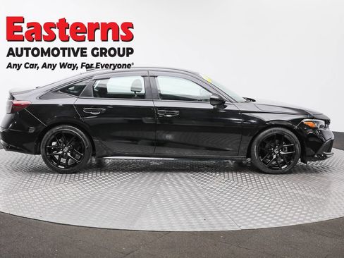 Used 2024 Honda Civic Sport image 4