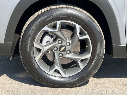 Certified 2024 Chevrolet Trax LT image 26