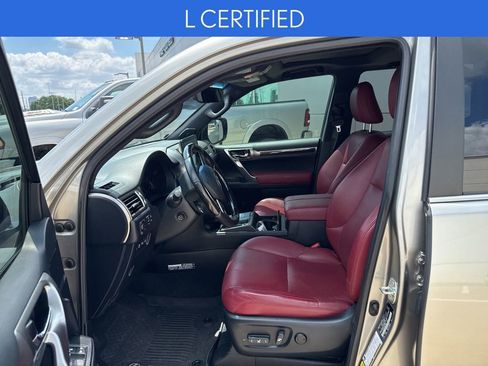 Used 2022 Lexus GX 460 Luxury w/ Sport Design Package AWD/4WD image 2