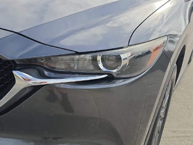 Used 2017 MAZDA CX-5 Touring FWD image 6