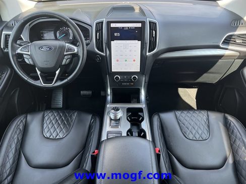 Certified 2024 Ford Edge Titanium AWD/4WD image 5