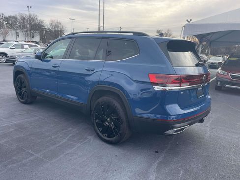 Certified 2025 Volkswagen Atlas SE w/ Panoramic Sunroof Package image 7