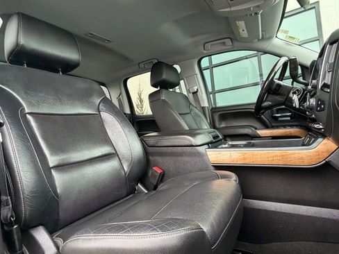 Used 2018 Chevrolet Silverado 1500 LTZ w/ Sport Package image 18