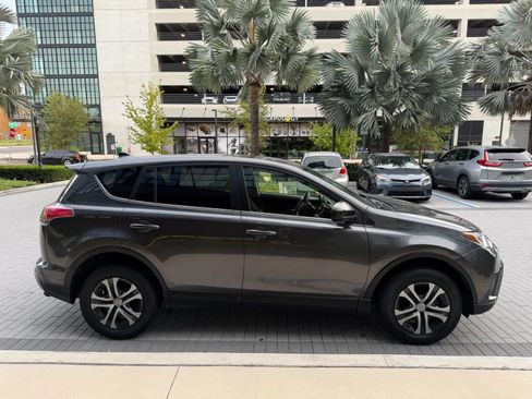 Used 2018 Toyota RAV4 LE w/ All Weather Liner Package AWD/4WD image 5