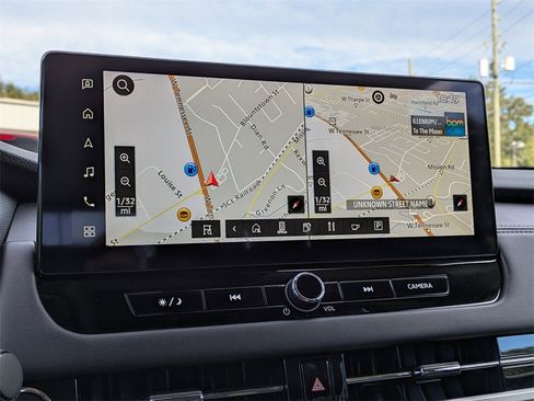 Used 2025 Mitsubishi Outlander SE image 22