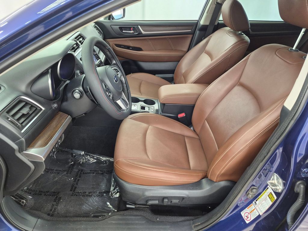 Used 2017 Subaru Outback 2.5i Touring AWD/4WD image 13
