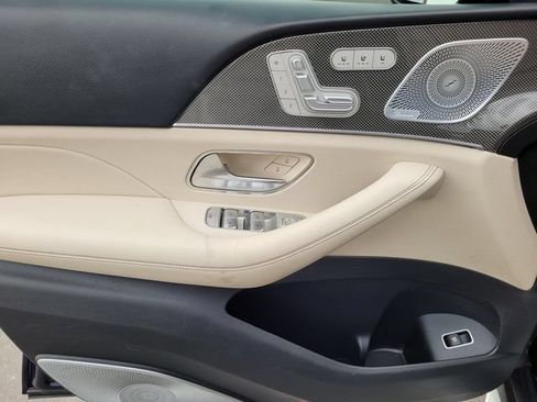 Used 2021 Mercedes-Benz GLS 580 4MATIC image 18