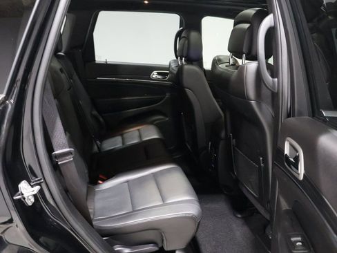 Certified 2021 Jeep Grand Cherokee Limited w/ Luxury Group II image 24