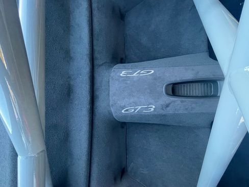 Used 2018 Porsche 911 GT3 RWD image 18