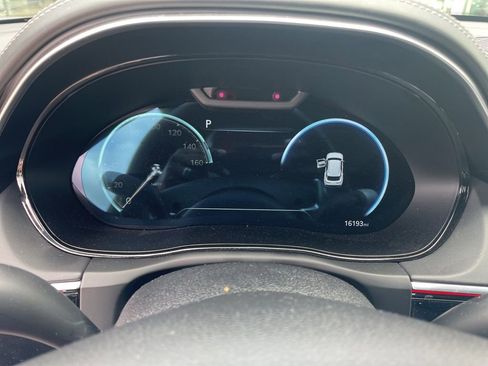 Used 2023 Genesis GV70 2.5T w/ Sport Prestige Package image 22