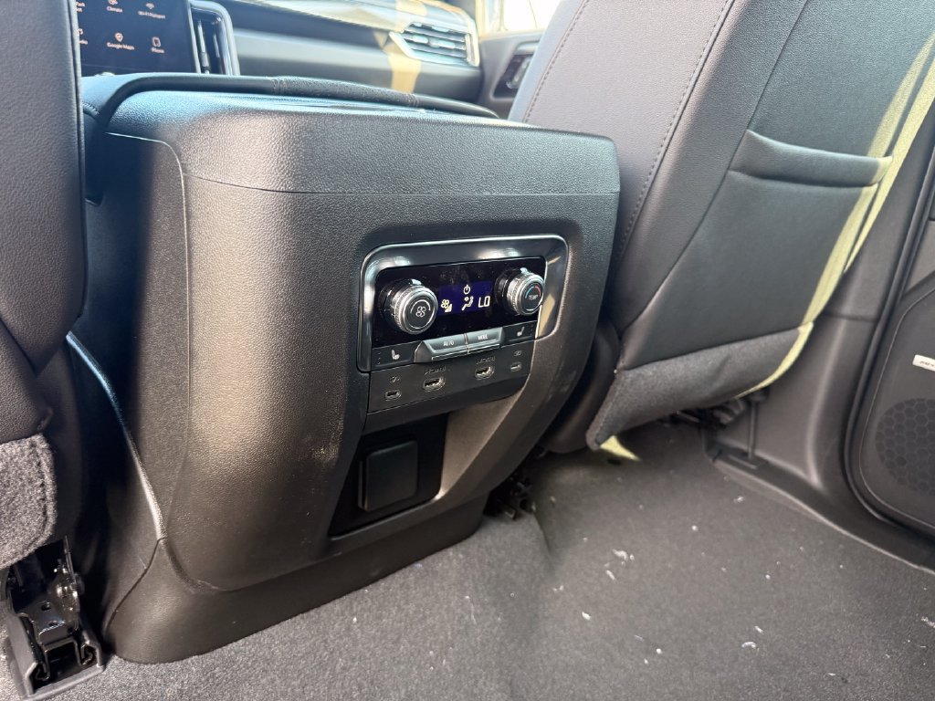 New 2026 GMC Yukon XL AT4 w/ AT4 Premium Plus Package AWD/4WD image 24