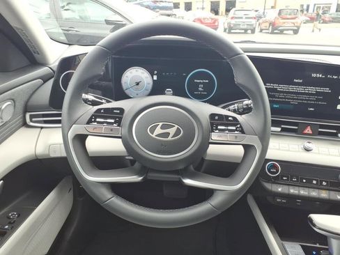 New 2026 Hyundai Elantra Limited FWD image 10