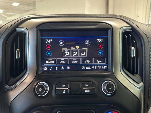 Used 2020 Chevrolet Silverado 1500 LT w/ Texas Edition image 27