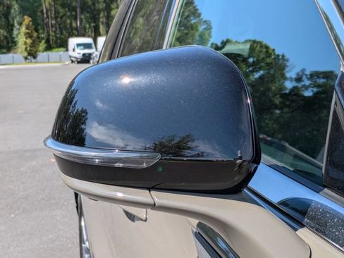 New 2026 Lincoln Aviator AWD image 12