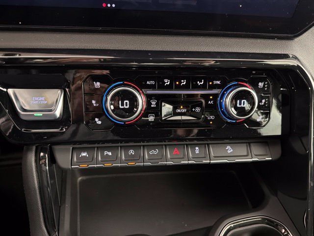 Used 2023 GMC Sierra 1500 AT4 w/ Technology Package AWD/4WD image 27