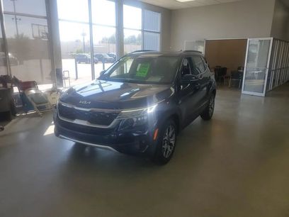 Used 2022 Kia Seltos EX