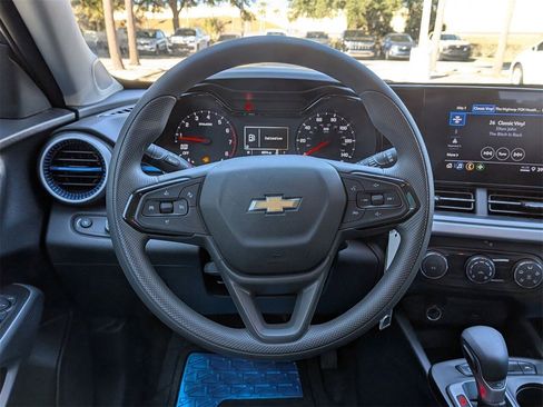 Used 2026 Chevrolet Trax LS w/ Driver Confidence Package image 10