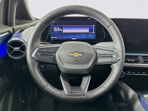 Used 2024 Chevrolet Equinox EV LT image 18