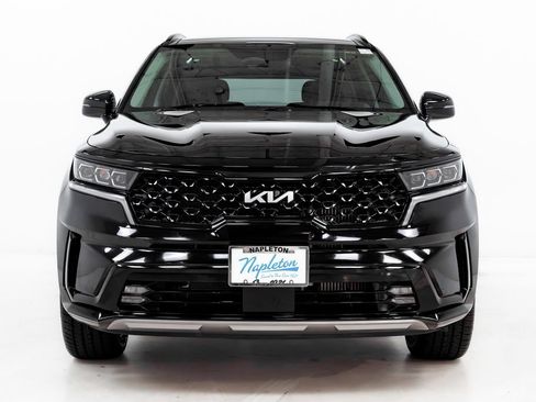 Used 2023 Kia Sorento SX AWD/4WD image 4