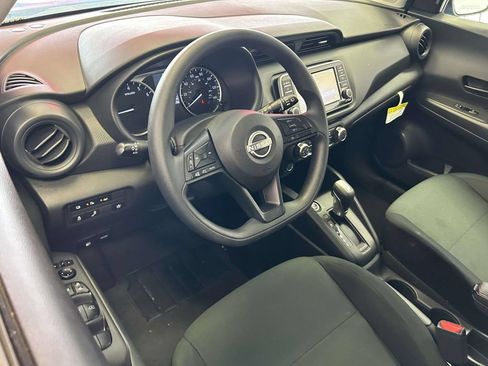Used 2025 Nissan Kicks Play S FWD image 11