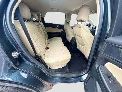 Used 2023 Ford Edge SE AWD/4WD image 29