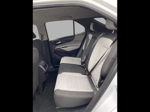 Used 2024 Chevrolet Equinox LS w/ Driver Confidence II Package image 28