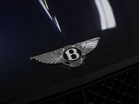 Used 2024 Bentley Continental GT image 19