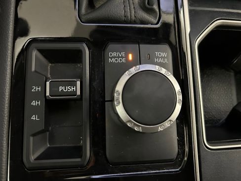 Used 2023 Toyota Tundra Limited w/ Power Package AWD/4WD image 30