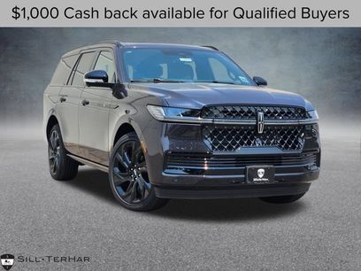 New 2027 Lincoln Navigator Reserve w/ Jet Appearance Package
