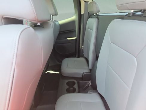 Used 2019 Chevrolet Colorado W/T w/ WT Convenience Package RWD image 27