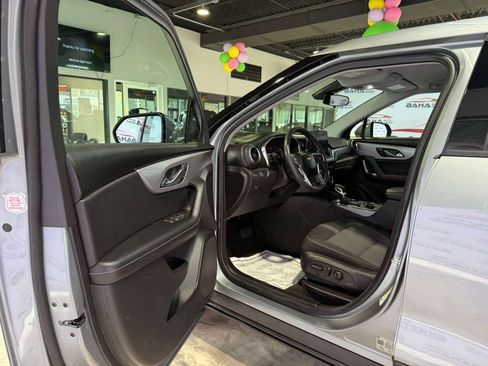 Used 2025 Chevrolet Blazer LT AWD/4WD image 28