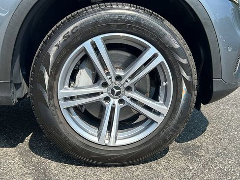 Used 2022 Mercedes-Benz GLC 300 4MATIC image 12