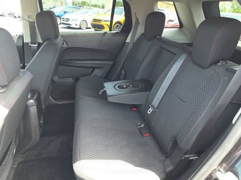 Used 2015 GMC Terrain SLE FWD image 29