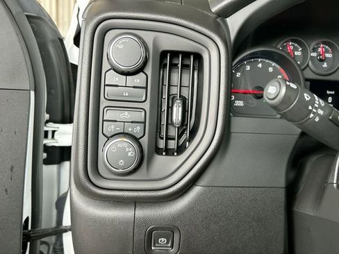 Used 2024 Chevrolet Silverado 2500 Custom w/ Custom Convenience Package image 18