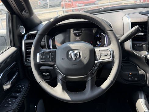 Used 2025 RAM 2500 Laramie AWD/4WD image 20