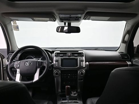 Used 2017 Toyota 4Runner Limited AWD/4WD image 29