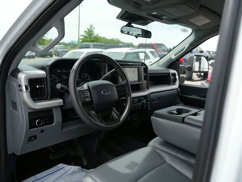 Used 2025 Ford F350 XL AWD/4WD image 20