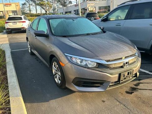 Used 2018 Honda Civic LX image 2
