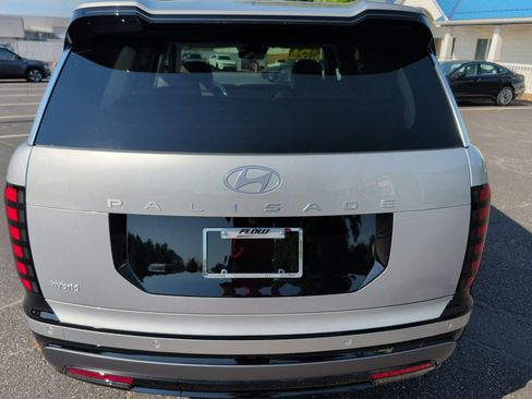 Certified 2026 Hyundai Palisade Limited FWD image 14