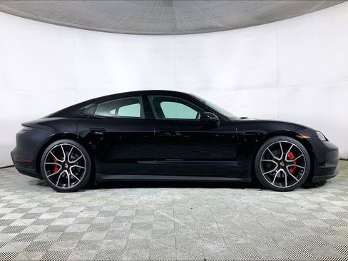 Used 2025 Porsche Taycan 4S AWD/4WD image 8