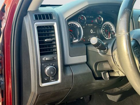 Used 2018 RAM 1500 Big Horn image 10