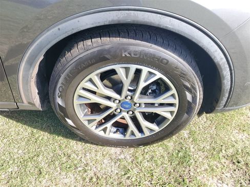 Used 2021 Ford Escape SEL image 6