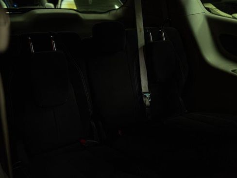 Used 2024 Chrysler Voyager LX image 11