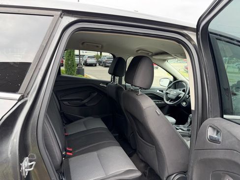 Used 2017 Ford Escape SE FWD image 11