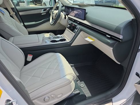 New 2026 Genesis GV80 3.5T Prestige AWD/4WD image 36