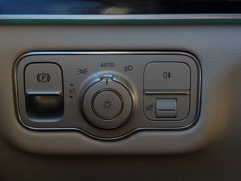 Used 2022 Mercedes-Benz GLE 350 w/ 3rd Row Seat Package image 28