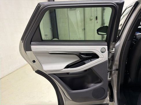 Used 2022 Land Rover Range Rover Evoque R-Dynamic S AWD/4WD image 28